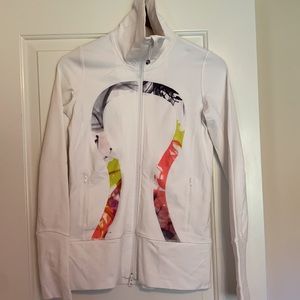 Lululemon In-Stride white jacket size 6.